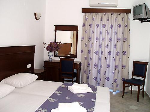 איוס חורה Rita'S Place Hotel חדר תמונה